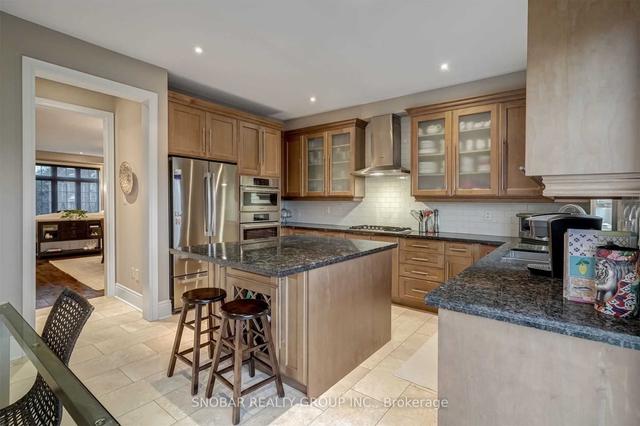 15 - 208 La Rose Ave, Townhouse with 3 bedrooms, 4 bathrooms and 2 parking in Toronto ON | Image 2