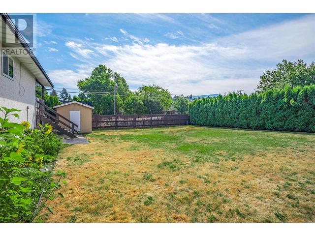 683 San Michelle Road, House detached with 4 bedrooms, 3 bathrooms and 6 parking in Kelowna BC | Image 13