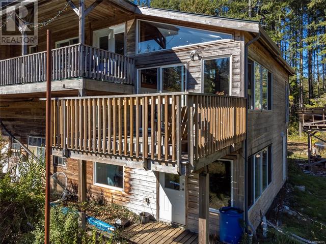 488 Cape Mudge Rd, House detached with 4 bedrooms, 2 bathrooms and 10 parking in Strathcona C BC | Image 78