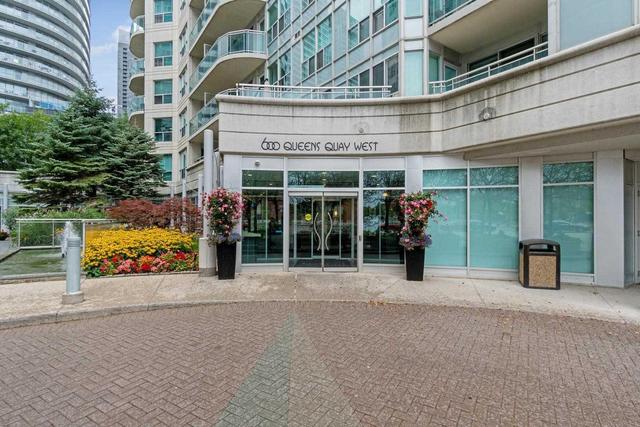 820 - 600 Queens Quay Bywy W, Condo with 2 bedrooms, 2 bathrooms and 1 parking in Toronto ON | Image 2