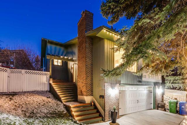 643 Ranch Estates Place Nw, House detached with 3 bedrooms, 3 bathrooms and 4 parking in Calgary AB | Image 2