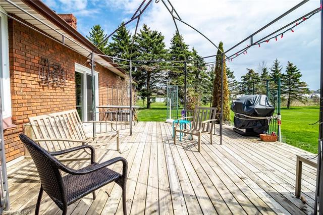 674 Kilman Road, House detached with 3 bedrooms, 2 bathrooms and 13 parking in Pelham ON | Image 9