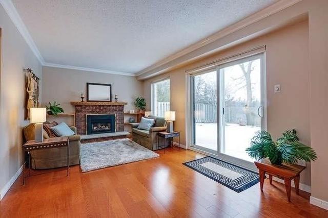 119 - 4662 Kingston Rd, Condo with 3 bedrooms, 3 bathrooms and 2 parking in Toronto ON | Image 4