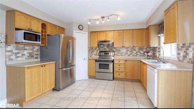 61 Summerset Dr, House detached with 4 bedrooms, 4 bathrooms and 6 parking in Barrie ON | Image 7