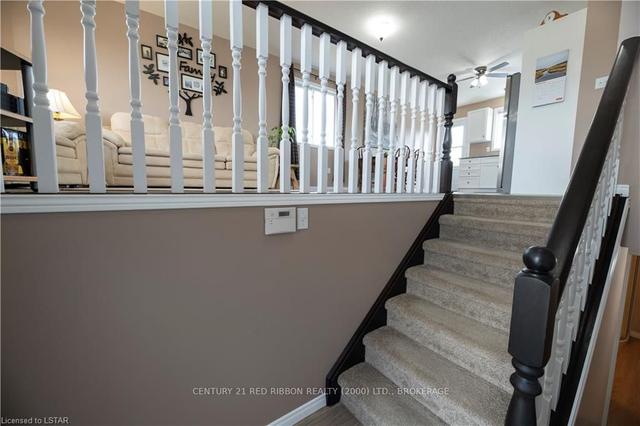 549 Harris Circ, House detached with 2 bedrooms, 2 bathrooms and 6 parking in Strathroy Caradoc ON | Image 12