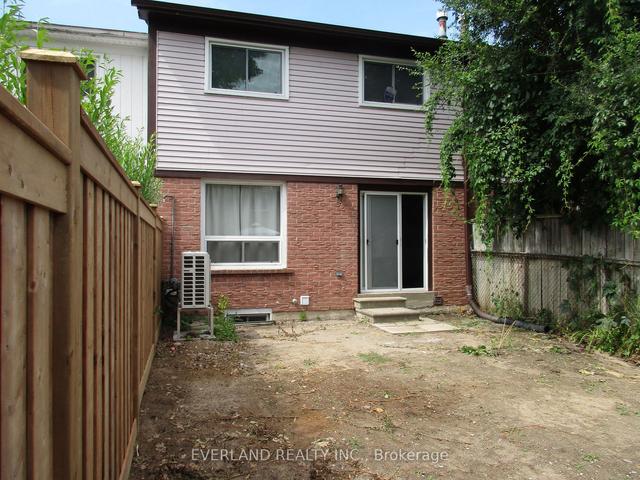66 Barrett Cres, House attached with 3 bedrooms, 2 bathrooms and 3 parking in Barrie ON | Image 21