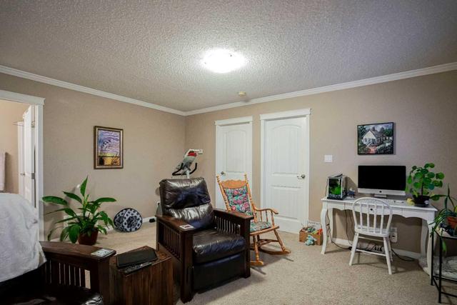 6 - 10709 108 Avenue, Condo with 2 bedrooms, 1 bathrooms and 2 parking in Fairview AB | Image 9