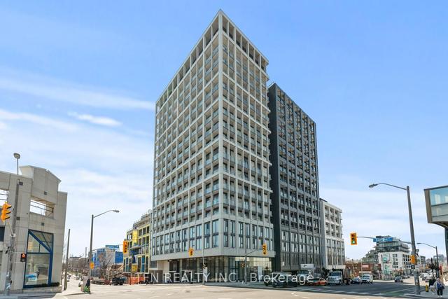1121 - 2020 Bathurst St, Condo with 3 bedrooms, 2 bathrooms and 1 parking in Toronto ON | Image 12