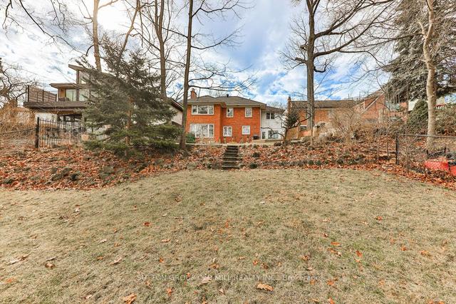 25 Ballacaine Dr, House detached with 4 bedrooms, 2 bathrooms and 5 parking in Toronto ON | Image 27