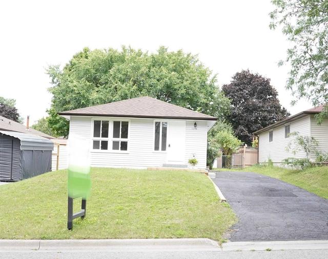 1194 Norman Crt, House detached with 3 bedrooms, 2 bathrooms and 3 parking in Oshawa ON | Card Image
