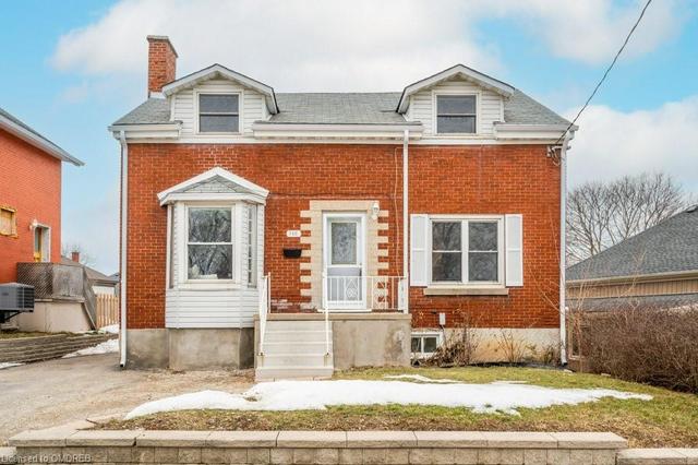 768 Guelph Street, House detached with 3 bedrooms, 2 bathrooms and 4 parking in Kitchener ON | Image 1