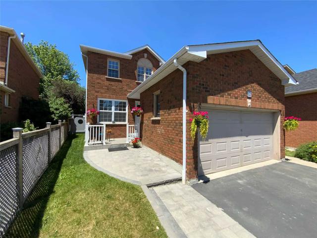 14 Old Colony Dr, House detached with 3 bedrooms, 4 bathrooms and 6 parking in Whitby ON | Image 13