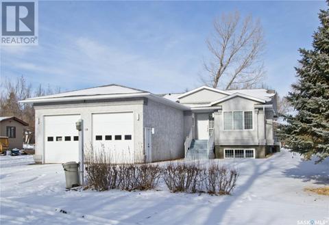 10 Mallard Crescent, House detached with 4 bedrooms, 3 bathrooms and null parking in Wood River No. 74 SK | Card Image