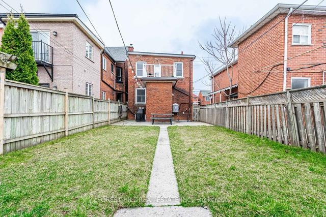 691 Ossington Ave, House detached with 3 bedrooms, 3 bathrooms and 1 parking in Toronto ON | Image 32