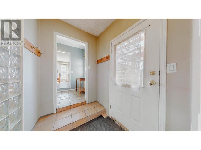 5403 Snowbrush Street, Home with 6 bedrooms, 2 bathrooms and 6 parking in Okanagan Similkameen C BC | Image 46