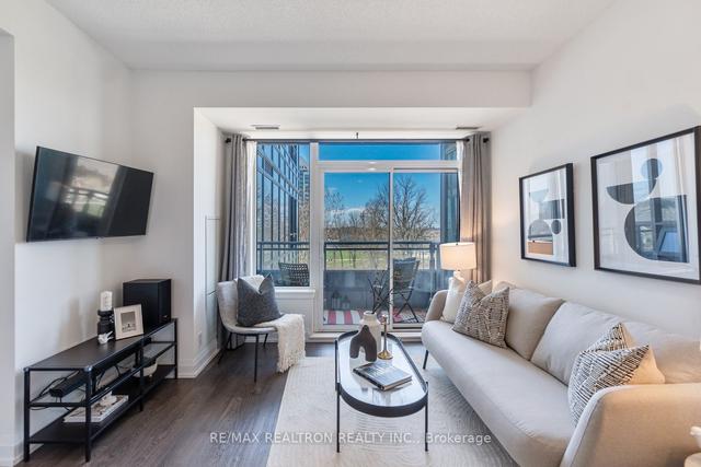 411 - 7890 Bathurst St, Condo with 2 bedrooms, 2 bathrooms and 1 parking in Vaughan ON | Image 2