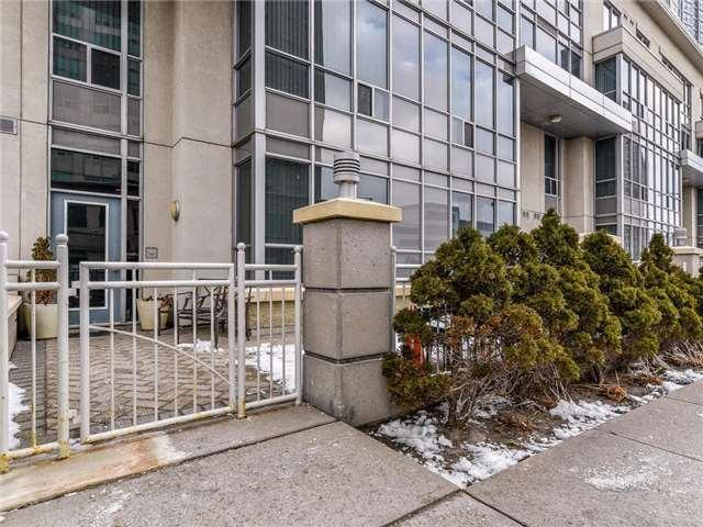 Th107 - 36 Lee Centre Dr, Townhouse with 2 bedrooms, 2 bathrooms and 2 parking in Toronto ON | Image 4