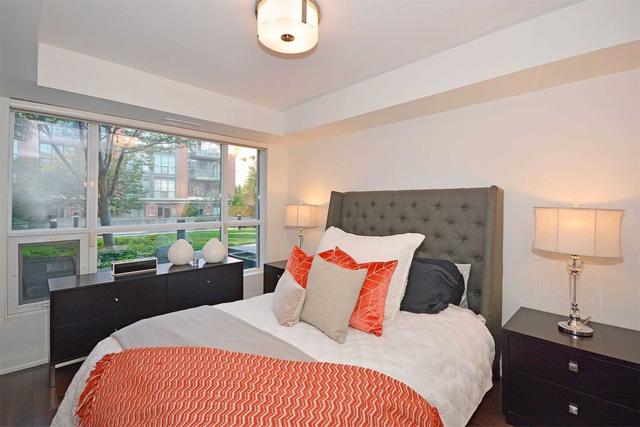 202 - 18 Beverley St, Condo with 2 bedrooms, 2 bathrooms and 1 parking in Toronto ON | Image 5