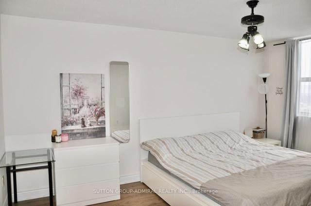 ph2203 - 205 Hilda Ave, Condo with 3 bedrooms, 2 bathrooms and 1 parking in Toronto ON | Image 5