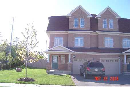 3905 Quiet Creek Dr, House semidetached with 3 bedrooms, 4 bathrooms and 1 parking in Mississauga ON | Image 1