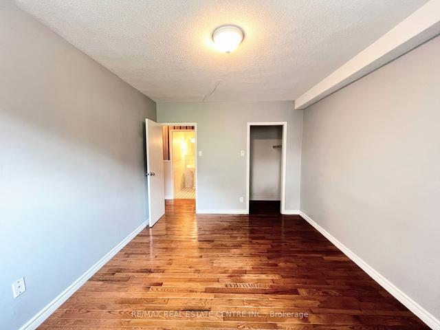 201 - 81 Charlton Ave E, Condo with 2 bedrooms, 1 bathrooms and 1 parking in Hamilton ON | Image 7