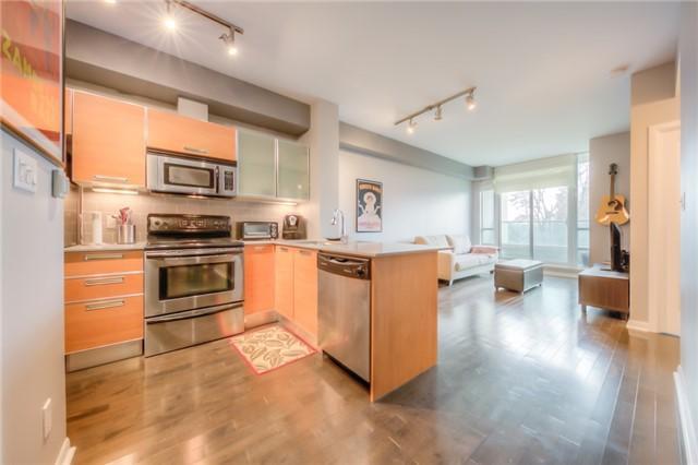 204 - 3391 Bloor St, Condo with 1 bedrooms, 1 bathrooms and 1 parking in Toronto ON | Image 1