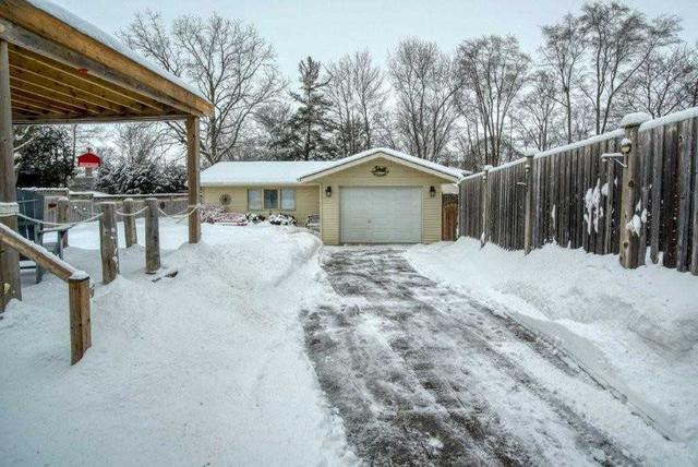 214 Allen St, House detached with 2 bedrooms, 2 bathrooms and 7 parking in Waterloo ON | Image 20