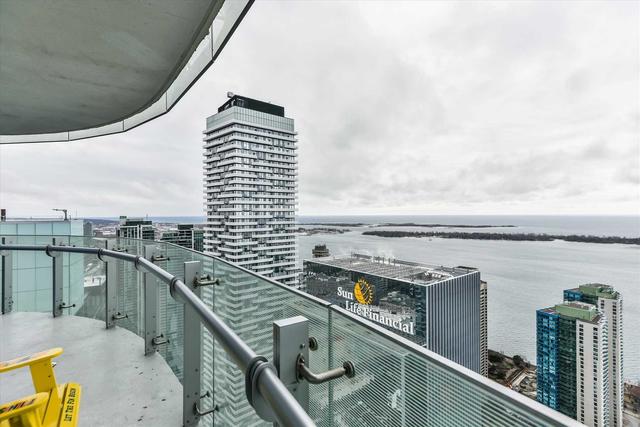 5503 - 14 York St, Condo with 3 bedrooms, 2 bathrooms and 1 parking in Toronto ON | Image 26