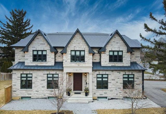 51 Agar Cres, House detached with 4 bedrooms, 5 bathrooms and 7 parking in Toronto ON | Image 1