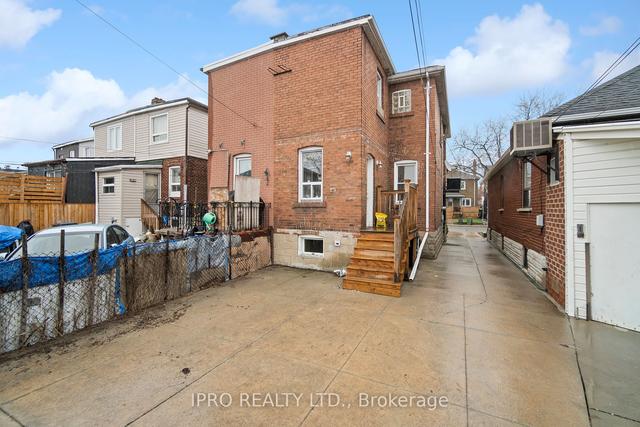 524 Lauder Ave, House semidetached with 3 bedrooms, 2 bathrooms and 2 parking in Toronto ON | Image 35