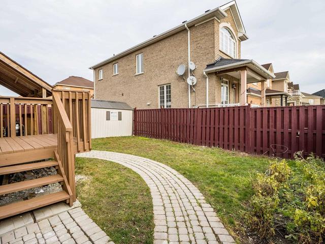 33 Silvershadow Terr, House detached with 4 bedrooms, 4 bathrooms and 7 parking in Brampton ON | Image 32