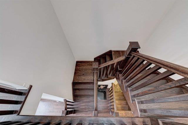 18 Stanley Greene Blvd, House detached with 5 bedrooms, 5 bathrooms and 3 parking in Toronto ON | Image 21