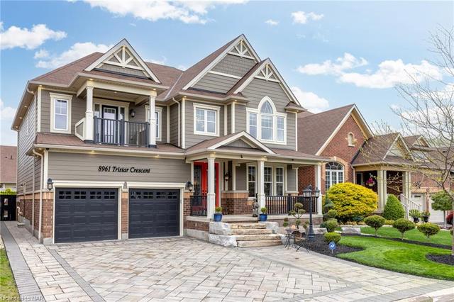 8961 Tristar Crescent, House detached with 4 bedrooms, 3 bathrooms and 7 parking in Niagara Falls ON | Image 2