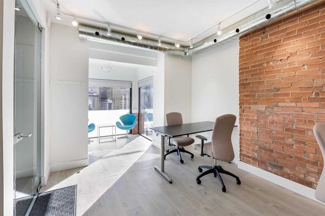 unit 1 - 194 Carlton St, House attached with 1 bedrooms, 2 bathrooms and 1 parking in Toronto ON | Image 21