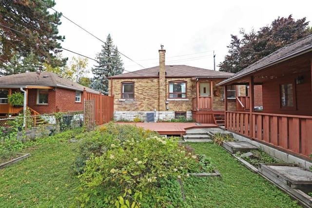 239 Churchill Ave, House detached with 3 bedrooms, 2 bathrooms and 8 parking in Toronto ON | Image 9
