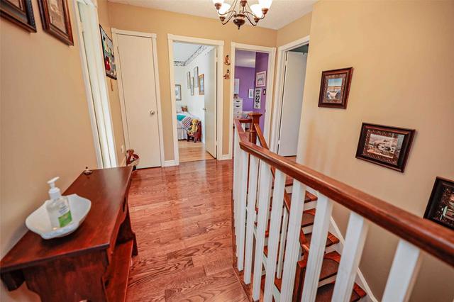 21 Madelaine Cres, House detached with 4 bedrooms, 3 bathrooms and 8 parking in Brampton ON | Image 26
