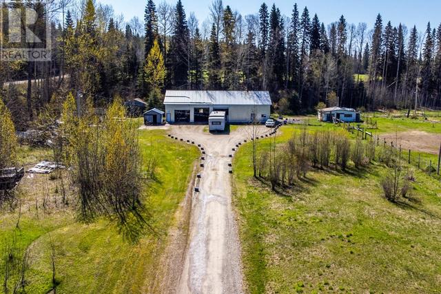 11335 Lake Creek Road, House detached with 2 bedrooms, 1 bathrooms and null parking in Fraser Fort George E BC | Image 5
