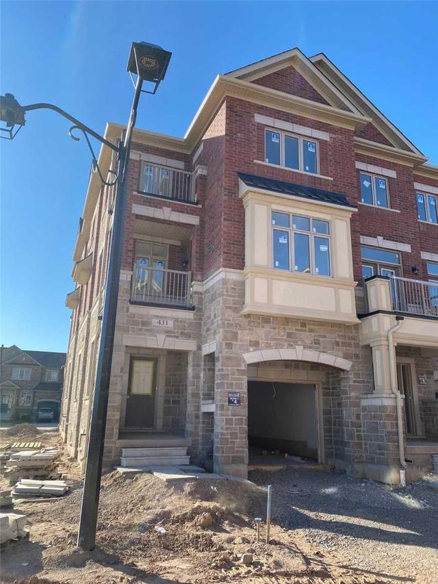 th4 - 431 Brooklyn Common St, House attached with 3 bedrooms, 3 bathrooms and 2 parking in Oakville ON | Image 1