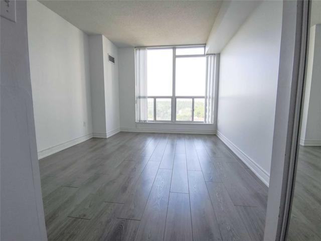 1107 - 23 Lorraine Dr, Condo with 2 bedrooms, 2 bathrooms and 1 parking in Toronto ON | Image 7