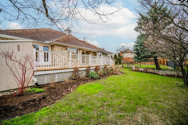 608 Coppercroft Crt, House detached with 3 bedrooms, 3 bathrooms and 6 parking in Waterloo ON | Image 29
