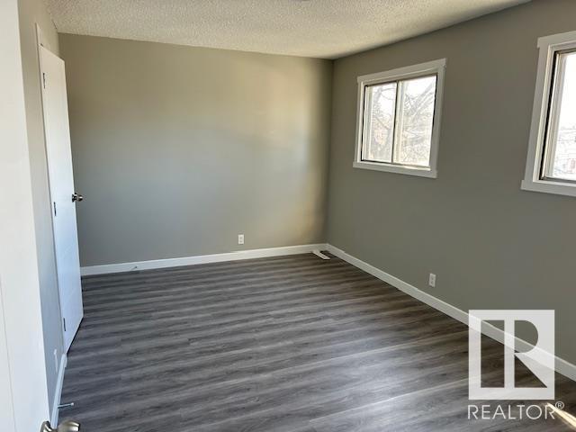 10317 131a Av Nw, House attached with 3 bedrooms, 2 bathrooms and null parking in Edmonton AB | Image 8