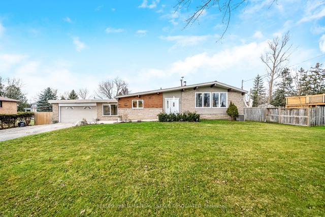 8 Terry St, House detached with 3 bedrooms, 2 bathrooms and 8 parking in Caledon ON | Image 1