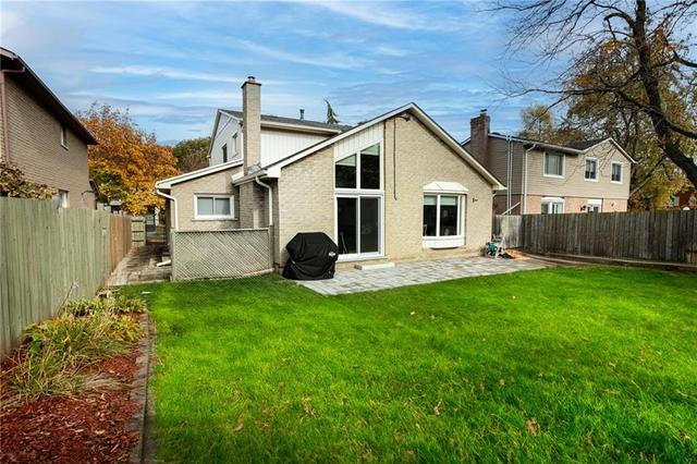 16 Ben Nevis Drive, House detached with 4 bedrooms, 2 bathrooms and 2 parking in Hamilton ON | Image 28