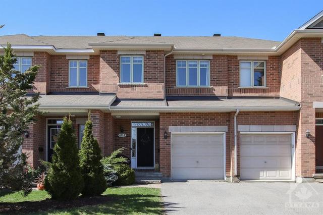 404 Sultan Street, Townhouse with 3 bedrooms, 3 bathrooms and 3 parking in Ottawa ON | Image 1