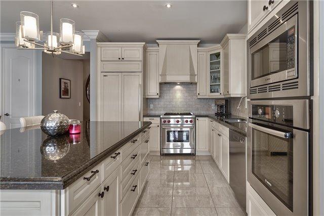 2426 Chateau Common, House attached with 4 bedrooms, 4 bathrooms and 2 parking in Oakville ON | Image 5