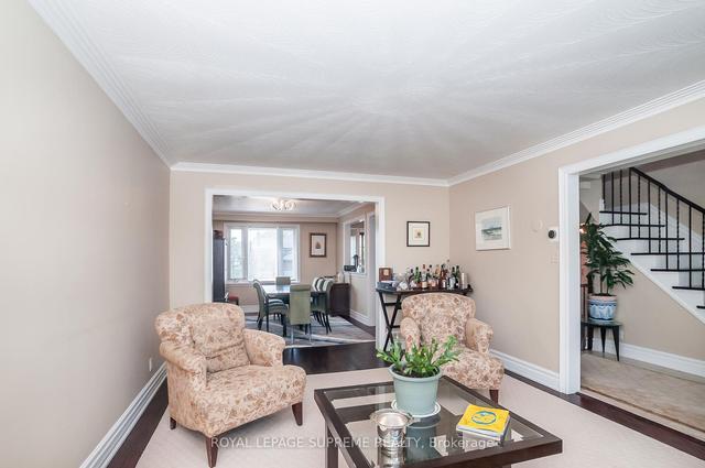 8 Norgrove Cres, House detached with 3 bedrooms, 2 bathrooms and 1 parking in Toronto ON | Image 16