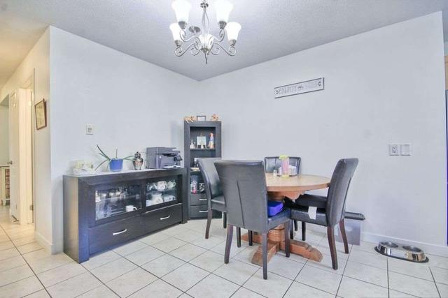 3211 - 4 Dayspring Circ, Condo with 2 bedrooms, 2 bathrooms and 1 parking in Brampton ON | Image 25
