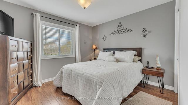 917 Garibaldi Ave, House detached with 3 bedrooms, 4 bathrooms and 6 parking in London ON | Image 35