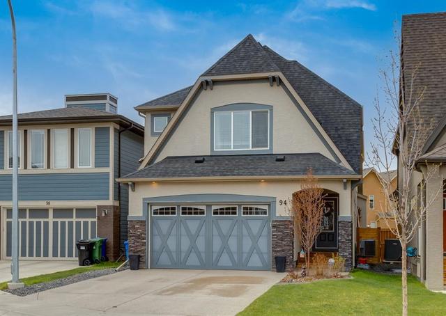 94 Masters Place Se, House detached with 4 bedrooms, 2 bathrooms and 4 parking in Calgary AB | Card Image