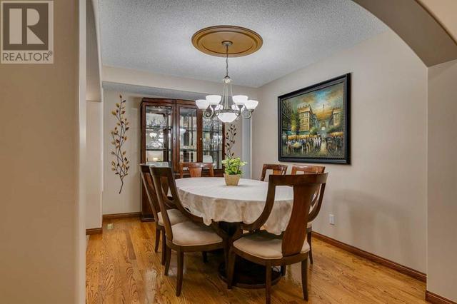 238 Douglas Ridge Place Se, House detached with 4 bedrooms, 3 bathrooms and 4 parking in Calgary AB | Image 7